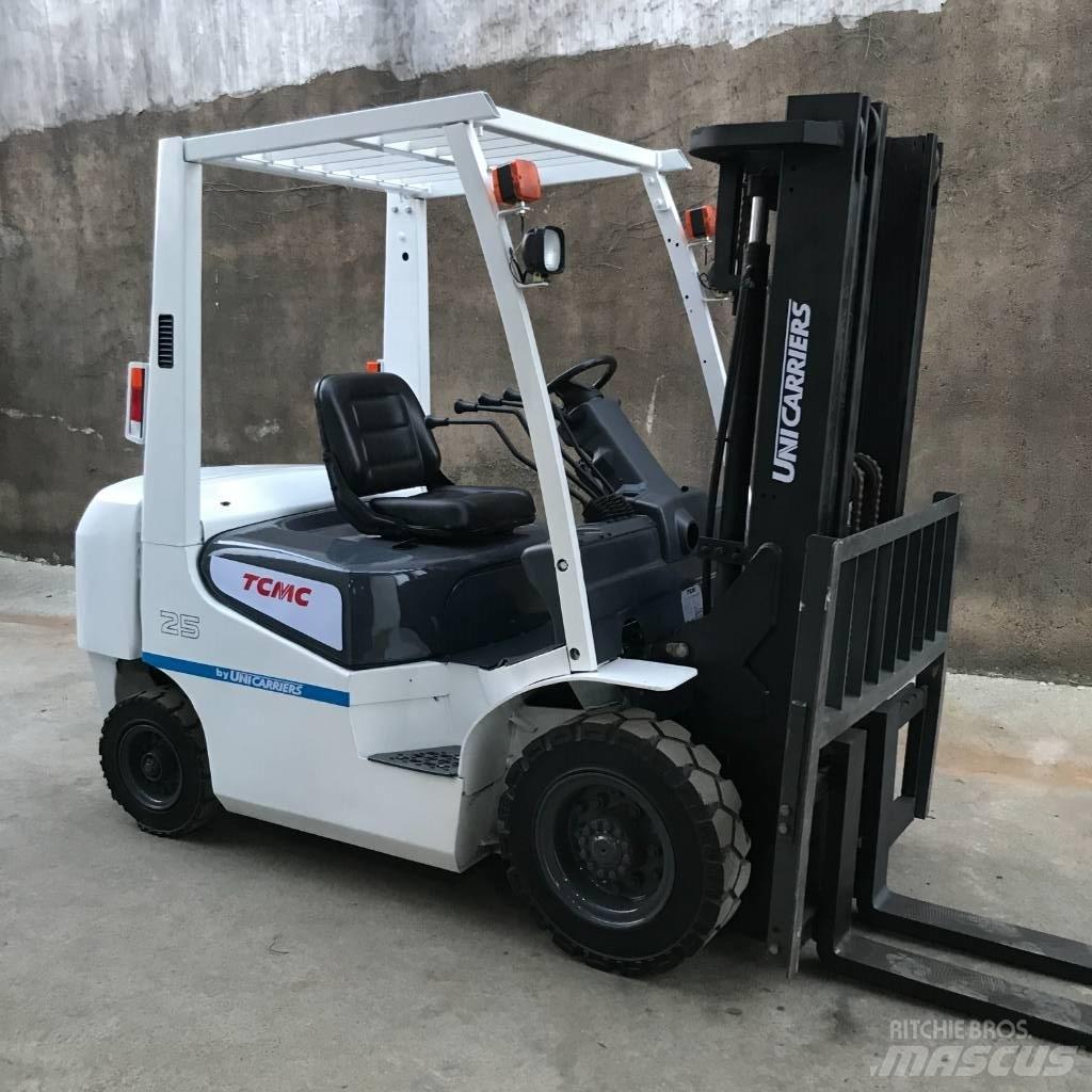 TCM 25 Dizel forkliftler