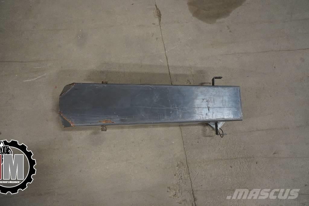 Valtra A 83 HT Skydd Saseler