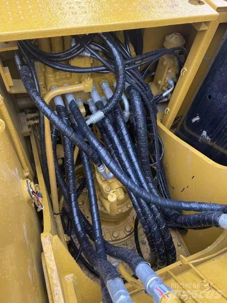 CAT 320 D2 Paletli ekskavatörler