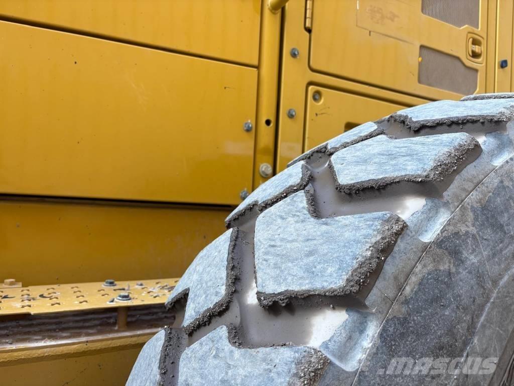 CAT 150 Greyderler