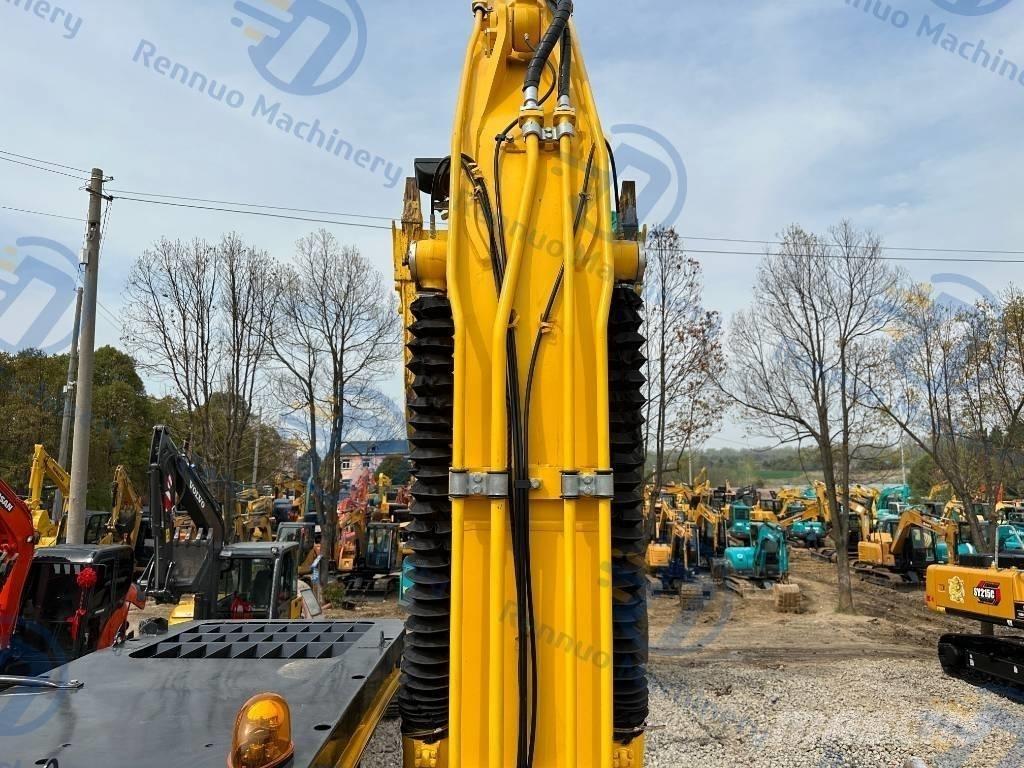 Komatsu PC200-8 Paletli ekskavatörler
