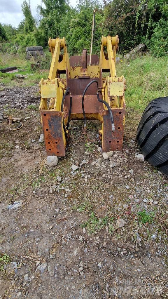 Komatsu D85 Saseler