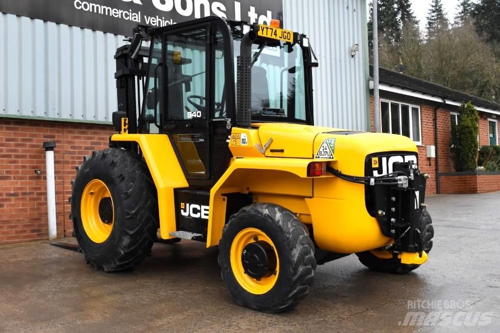 JCB 940 Arazi tipi forklift