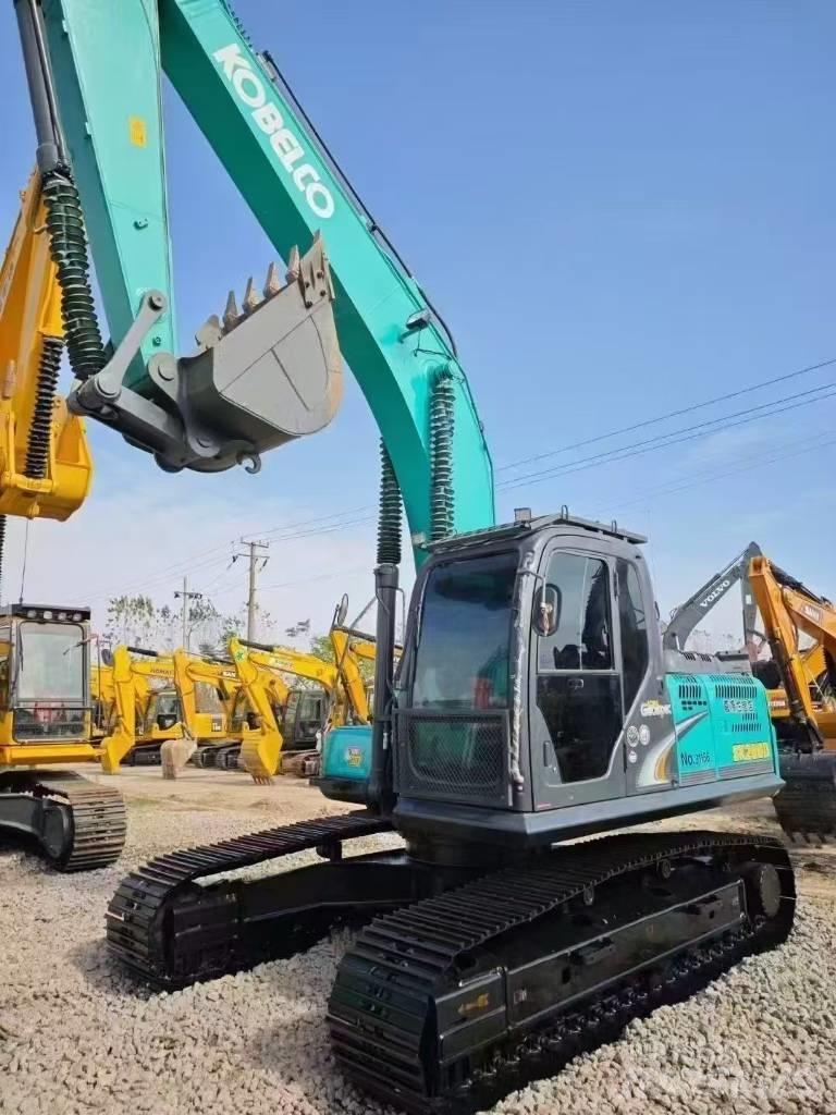 Kobelco SK 200 Paletli ekskavatörler