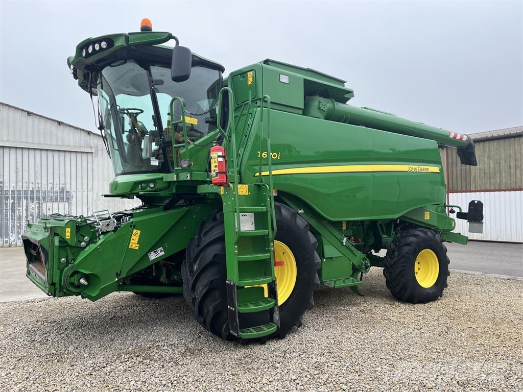 John Deere T670i Biçerdöverler
