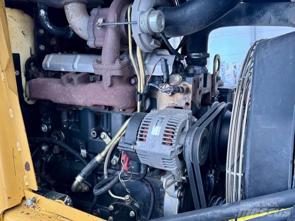 CAT 432 D Kazıcı yükleyiciler - beko loder