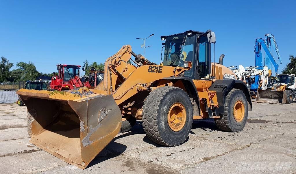 CASE 821 E Tekerlekli yükleyiciler