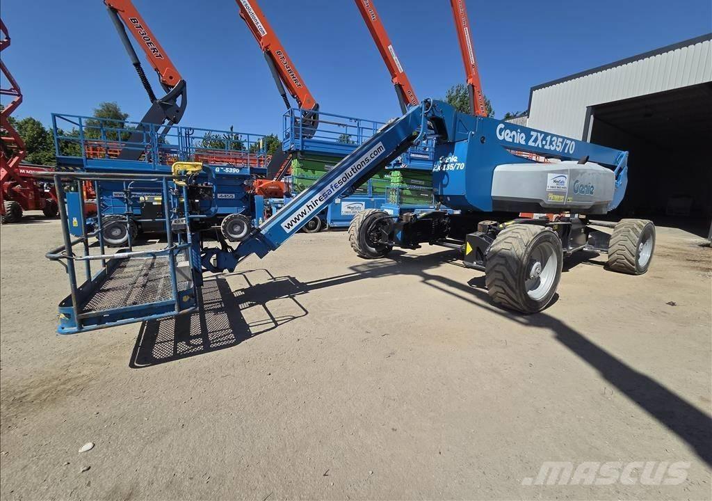 Genie ZX 135/70 Körüklü personel platformları