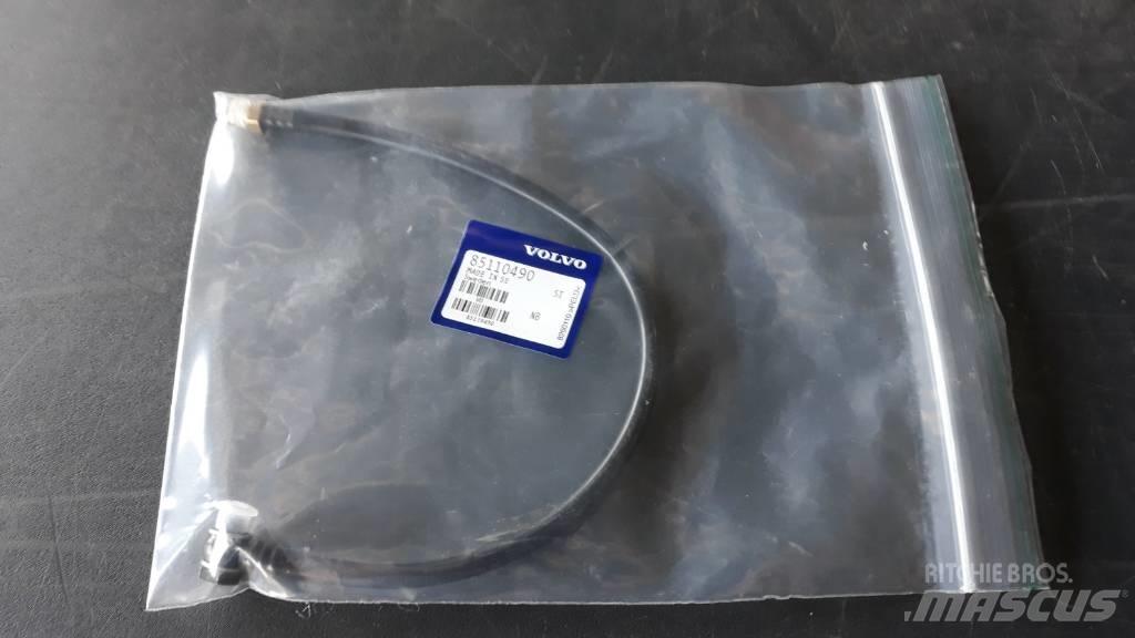 Volvo HOSE 85110490 Kabinler