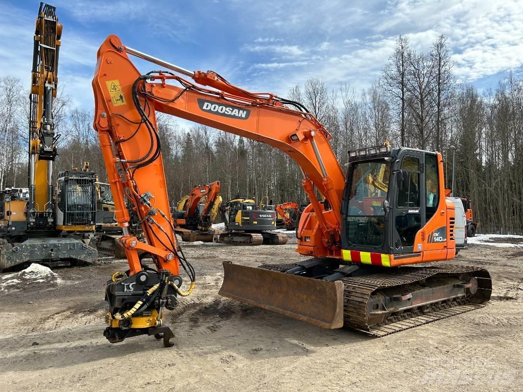 Doosan DX 140 LCR-3 Paletli ekskavatörler