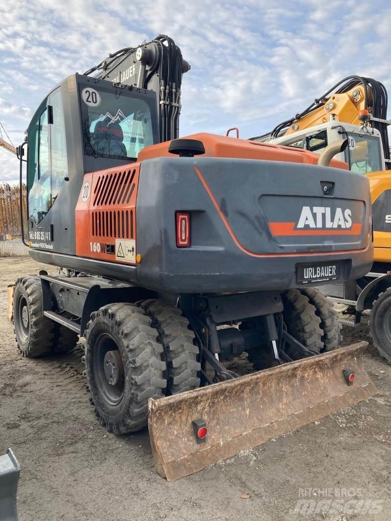 Atlas 160W Lastik tekerli ekskavatörler