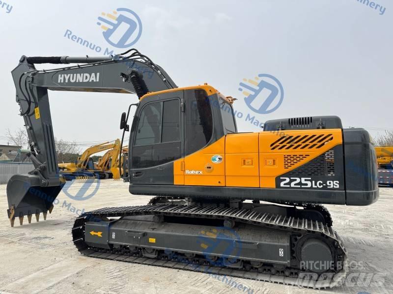 Hyundai 225-9S Paletli ekskavatörler