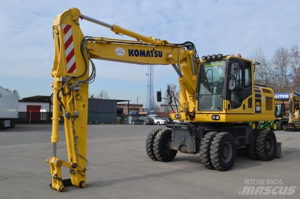Komatsu PW 180-10 Lastik tekerli ekskavatörler