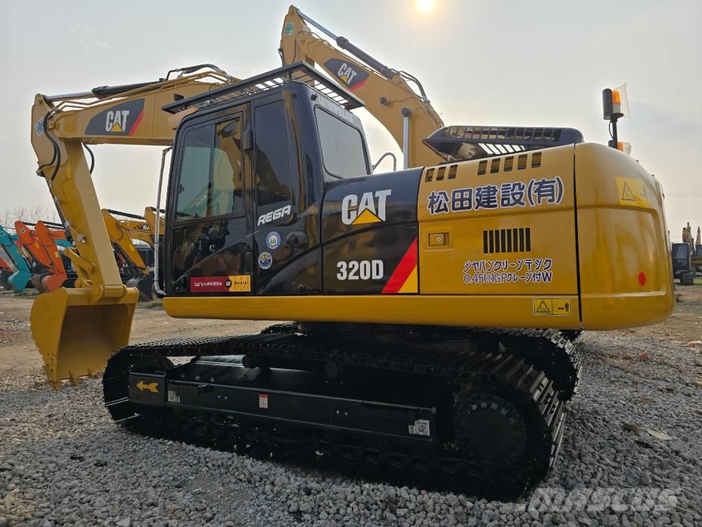 CAT 320D Paletli ekskavatörler