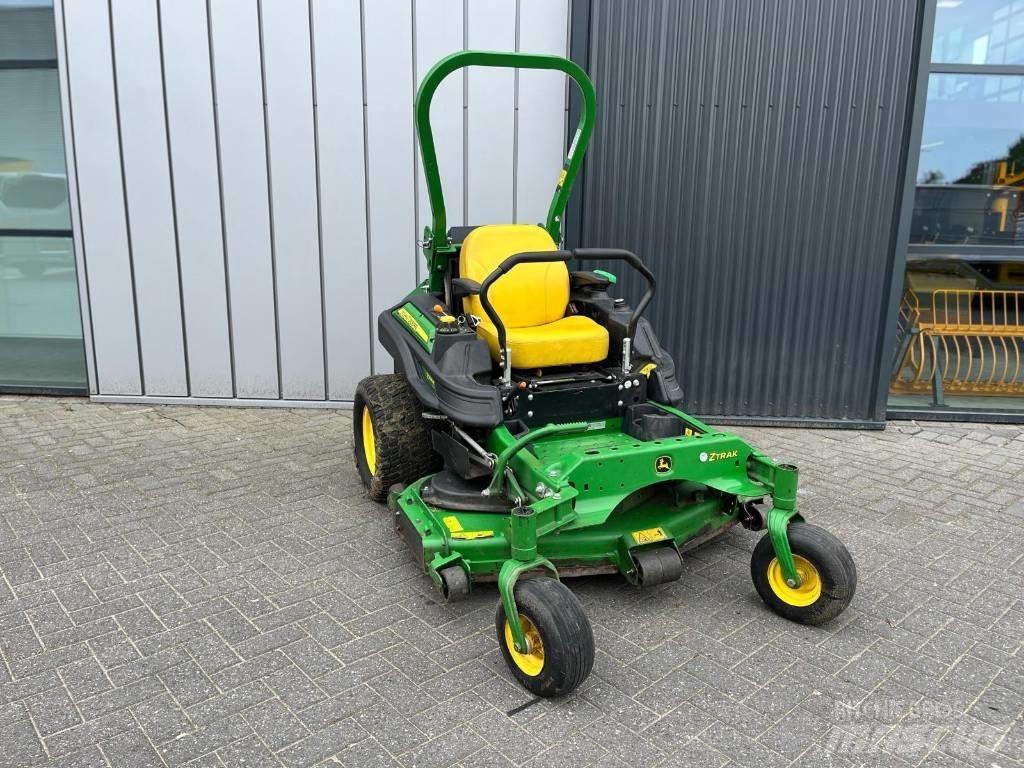 John Deere Z994R Sıfır dönüşlü çim biçme makineleri