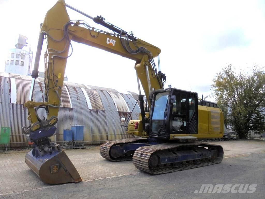 CAT 326 F LN Paletli ekskavatörler