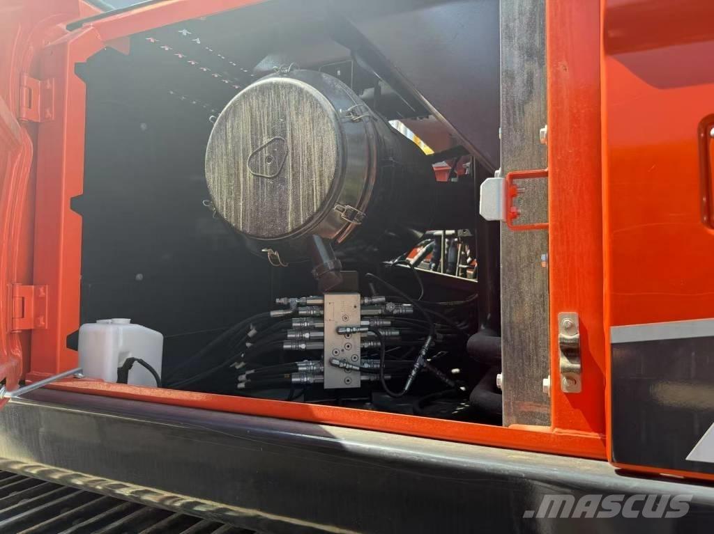 Doosan DX 340 Paletli ekskavatörler