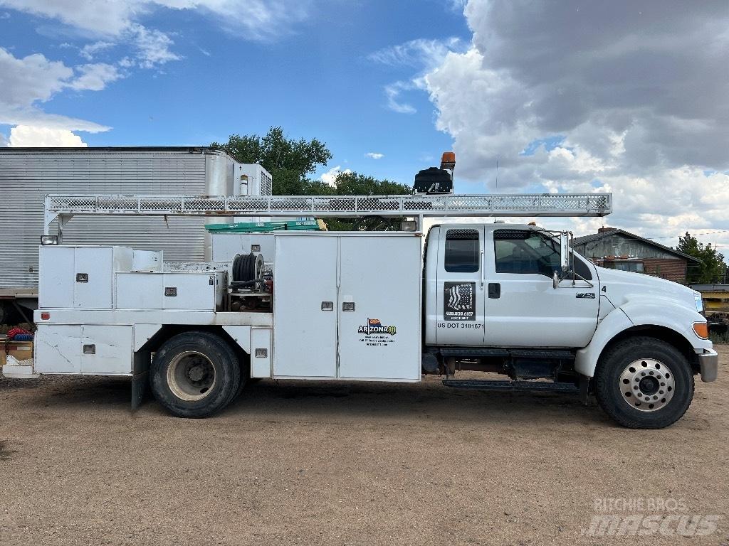 Ford F 750 XL Belediye / genel amaçli araçlar