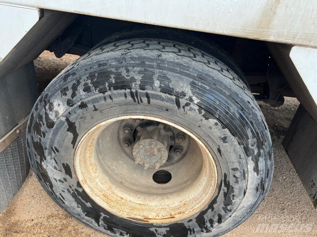 Ford F 750 XL Belediye / genel amaçli araçlar