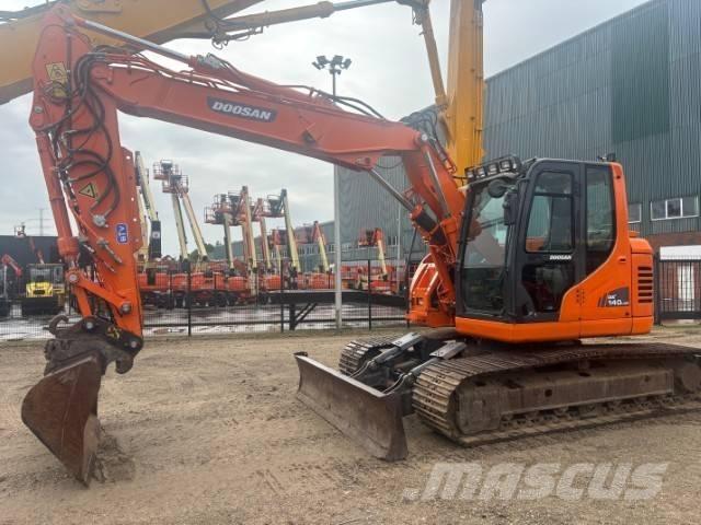 Doosan DX 140 LCR-3 Paletli ekskavatörler