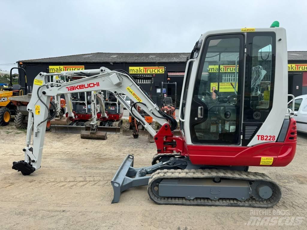 Takeuchi TB228 Mini ekskavatörler, 7 tona dek