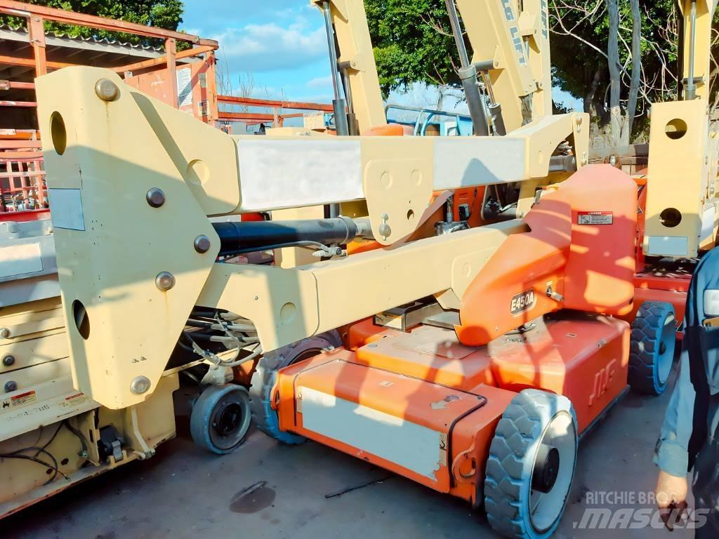 JLG E 450 A Körüklü personel platformları