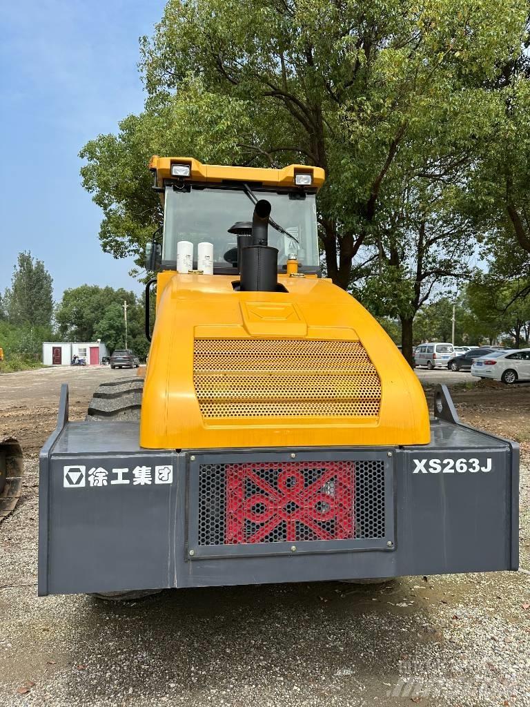 XCMG 263J Tek tamburlu silindirler