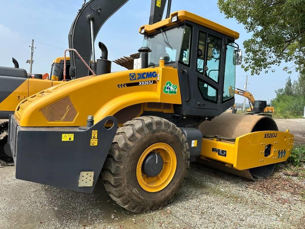 XCMG 263J Tek tamburlu silindirler