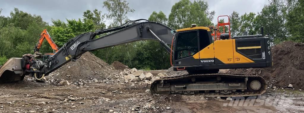 Volvo EC 300 EL Paletli ekskavatörler