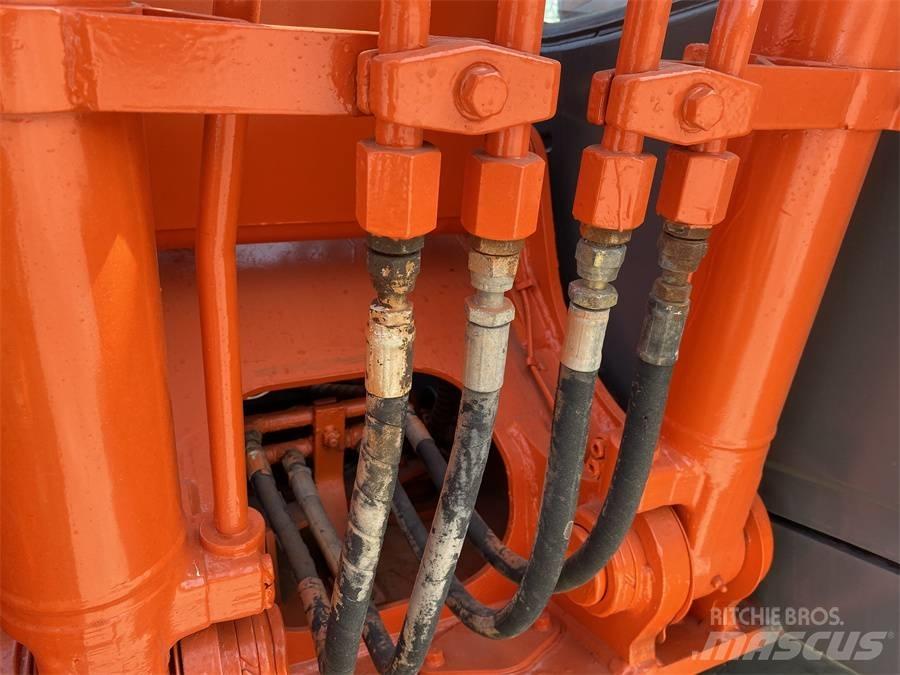 Hitachi EX 100 G-3 Paletli ekskavatörler