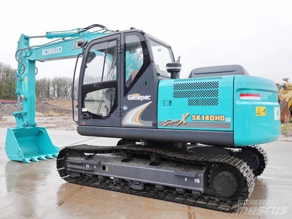 Kobelco SK 140 Paletli ekskavatörler