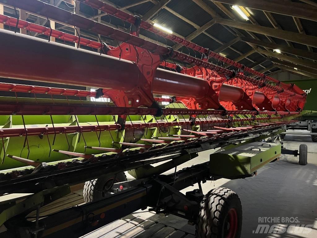 CLAAS Lexion 6800 Biçerdöverler