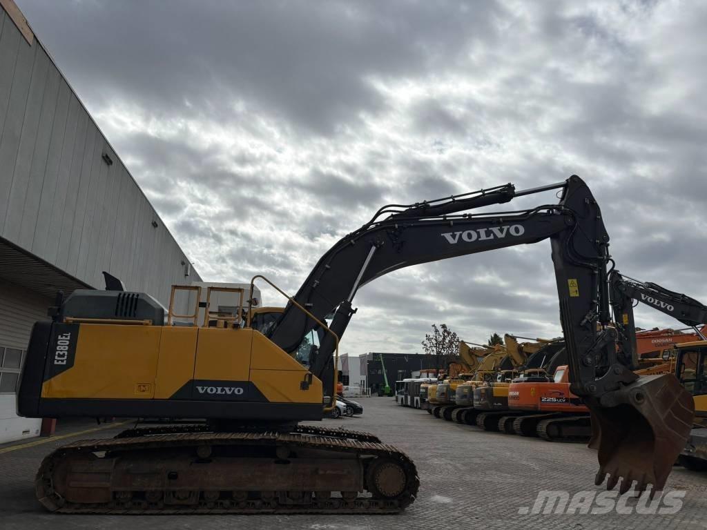 Volvo EC 380 EL Paletli ekskavatörler