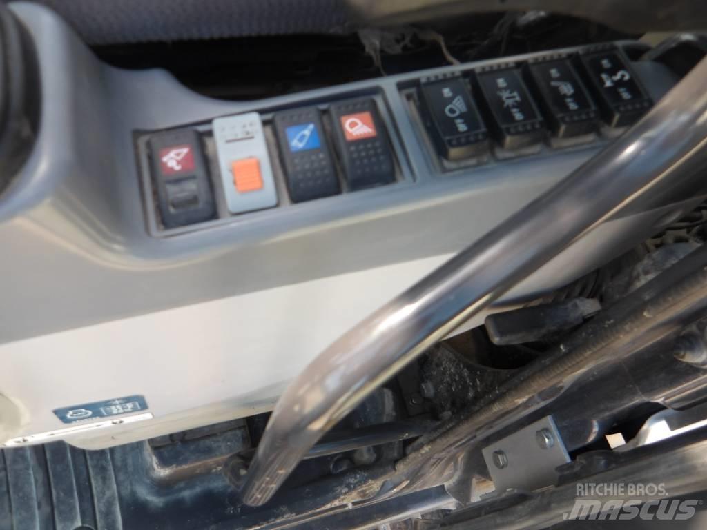 Hitachi ZX 250 LC-6 Paletli ekskavatörler