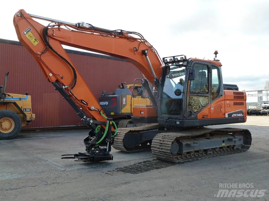 Doosan DX140LC-5 Paletli ekskavatörler