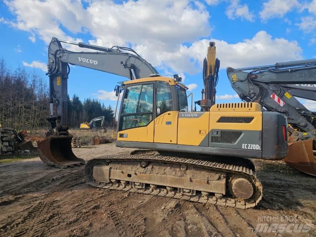 Volvo EC 220 DL Paletli ekskavatörler