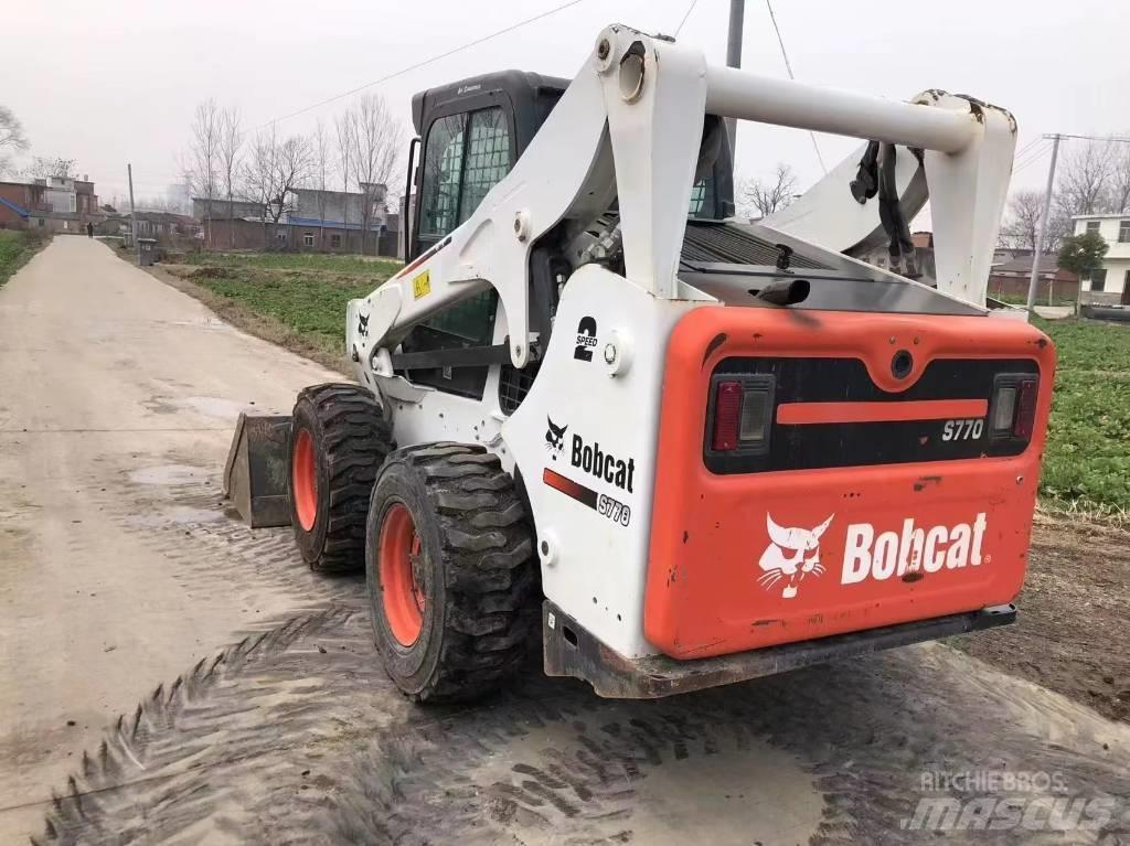 Bobcat S 770 Skid steer loderler