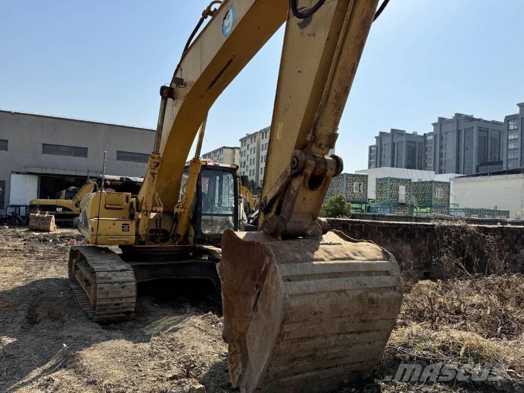CAT 330 C Paletli ekskavatörler