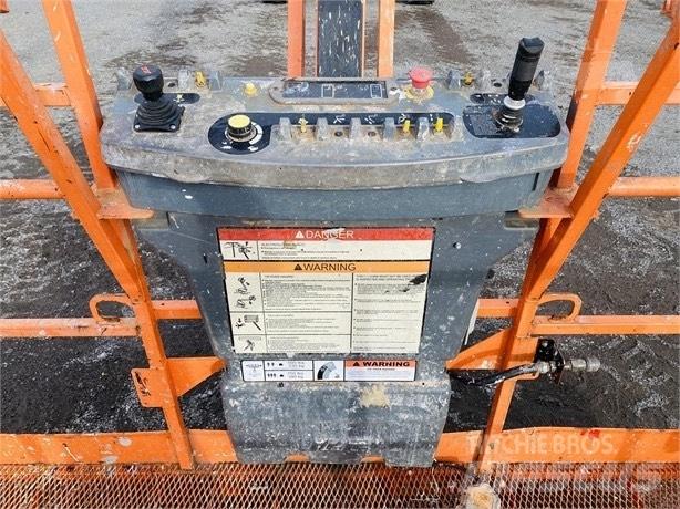 JLG 860 SJ Teleskopik personel platformları