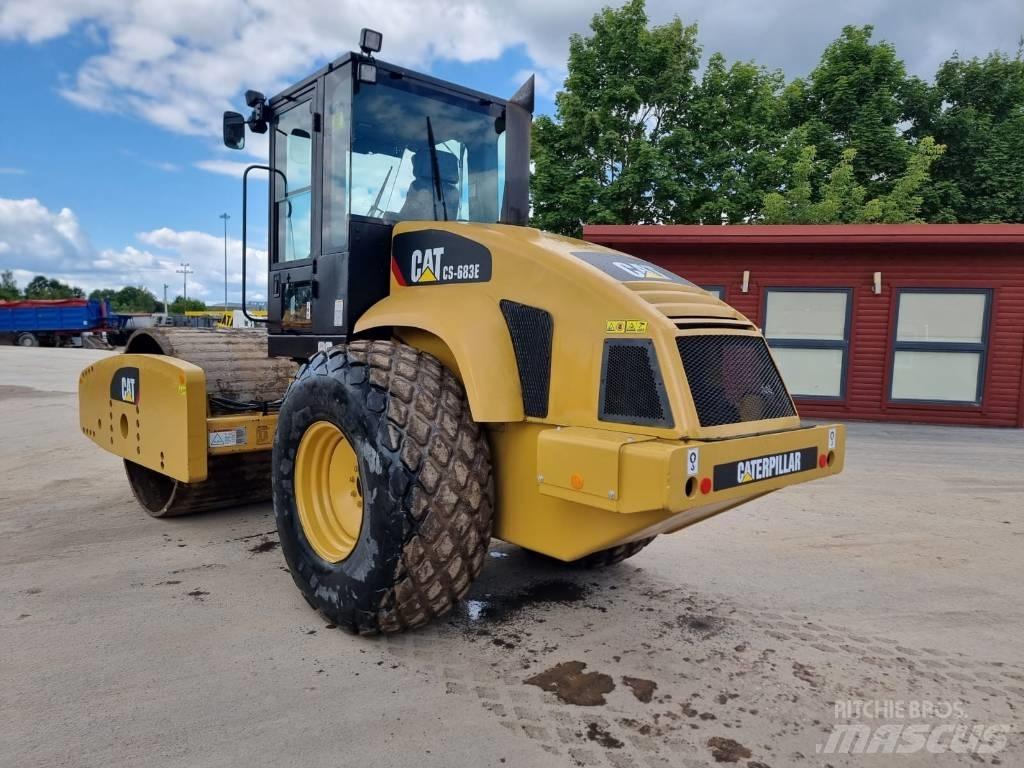 CAT CS 683 E Tek tamburlu silindirler