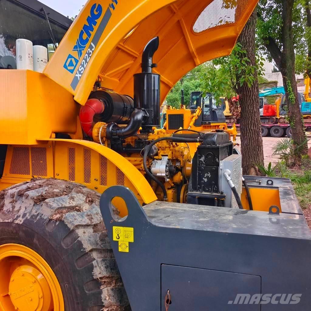 XCMG XS 223 J Tek tamburlu silindirler