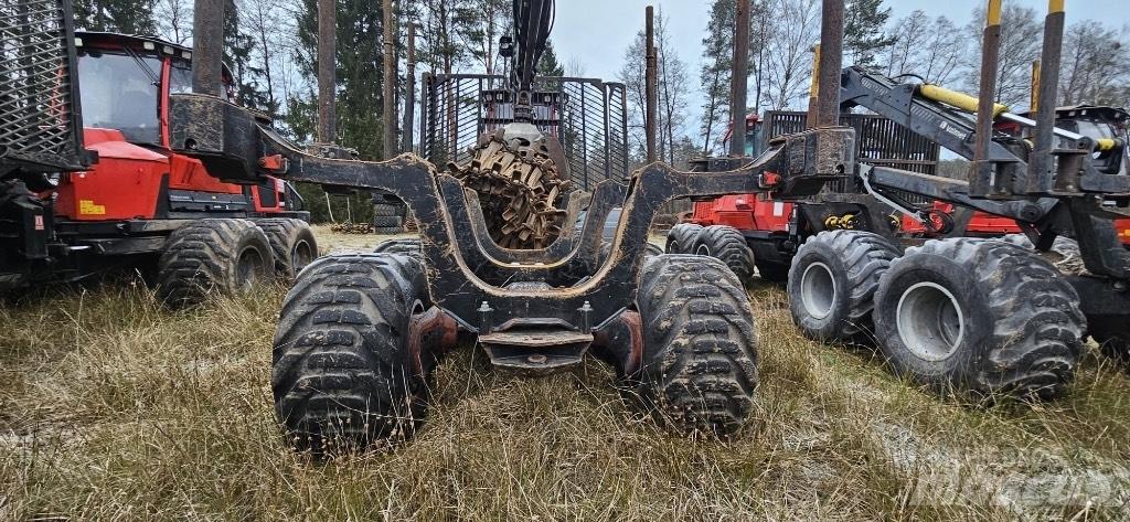 Komatsu 845 Tomruk yükleyici traktörler