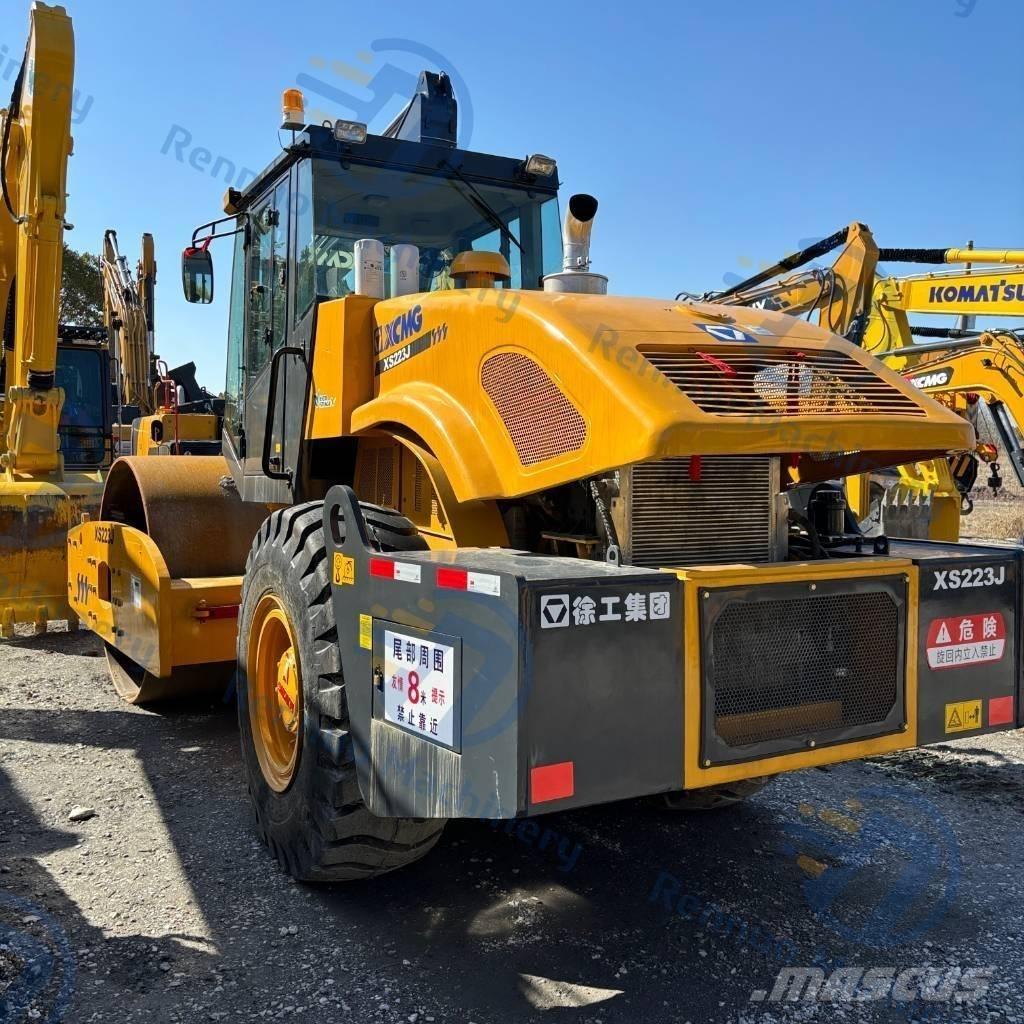 XCMG XS 223 J Tek tamburlu silindirler