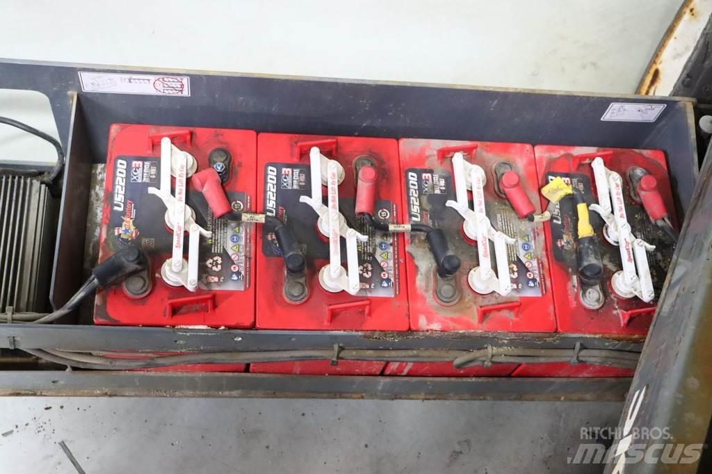 SkyJack SJ III3220 Makasli platformlar