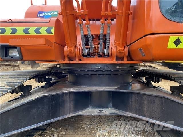 Doosan DH220LC-7 Paletli ekskavatörler