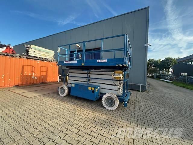 Holland Lift A151EV Makasli platformlar