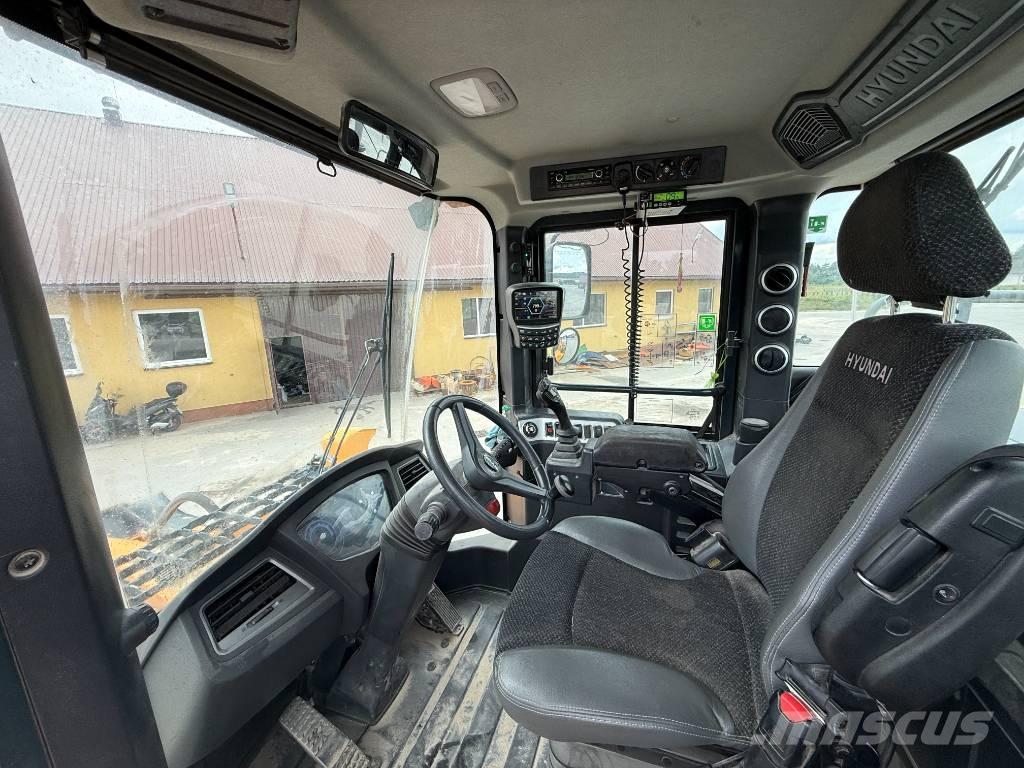Hyundai HL 960 Tekerlekli yükleyiciler