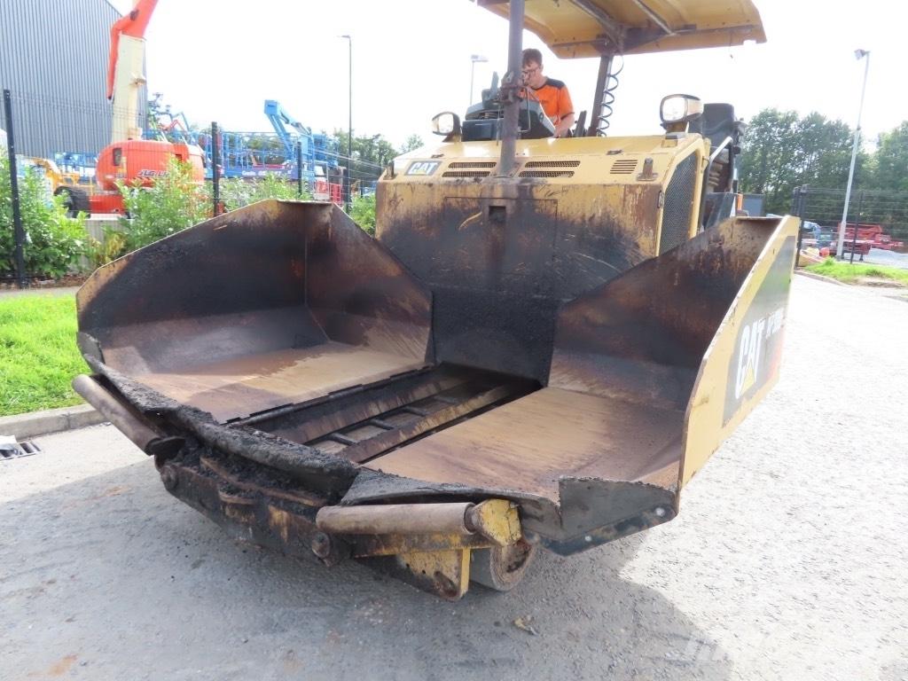 CAT AP 300 Asfalt sericiler
