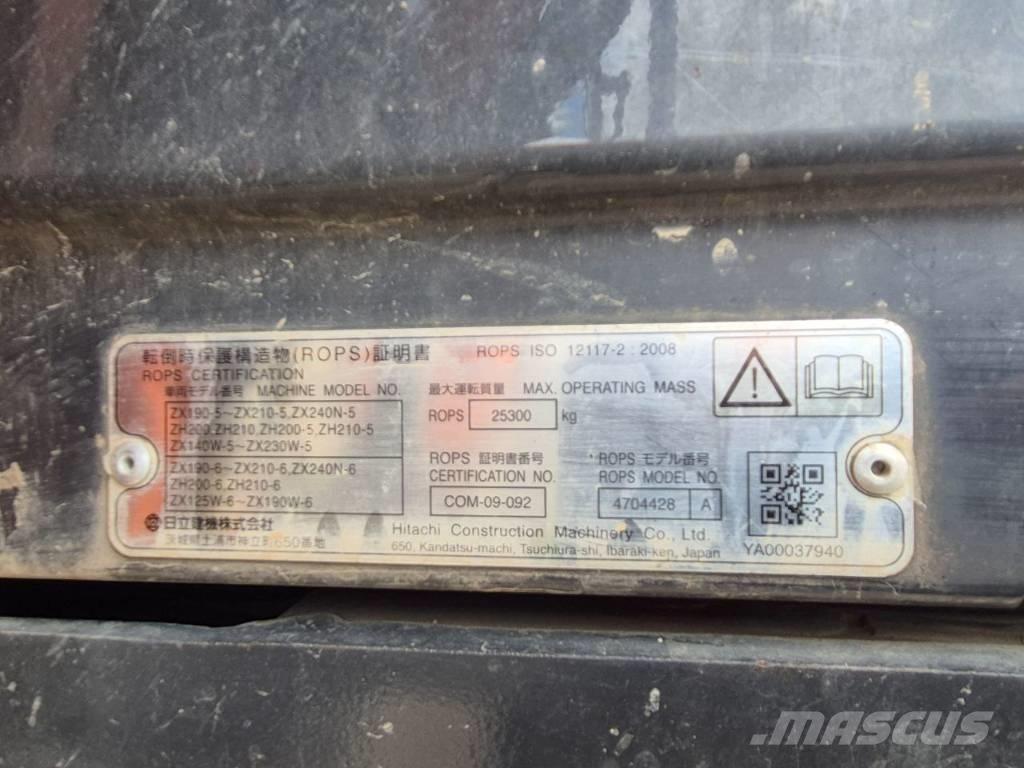 Hitachi ZX 170 W-6 Lastik tekerli ekskavatörler