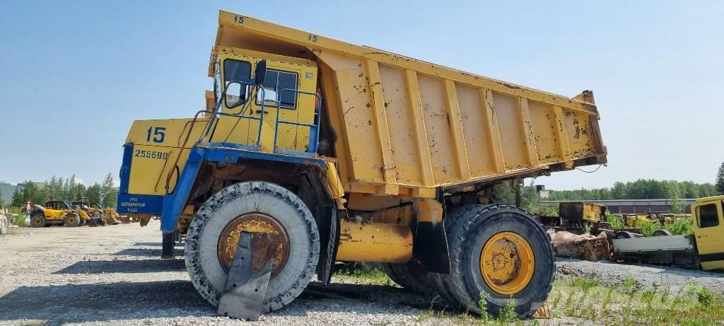 Belaz 75473 Yol disi kaya kamyonu